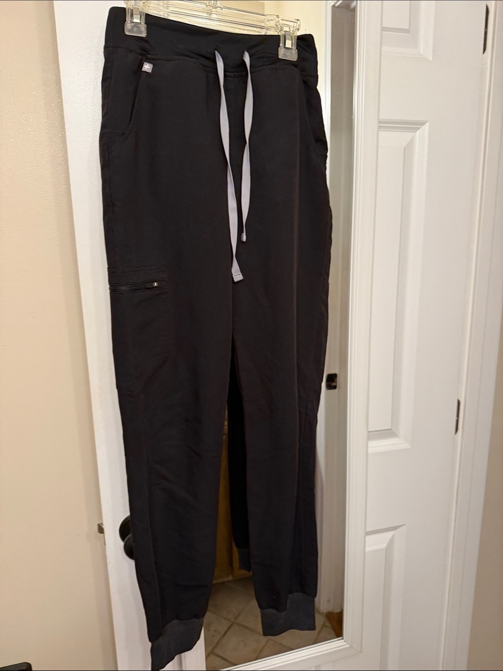FIGS Black Drawstring Jogger Scrub Pants